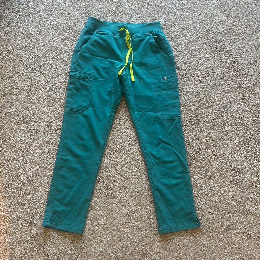 Figs Yola Skinny 2.0